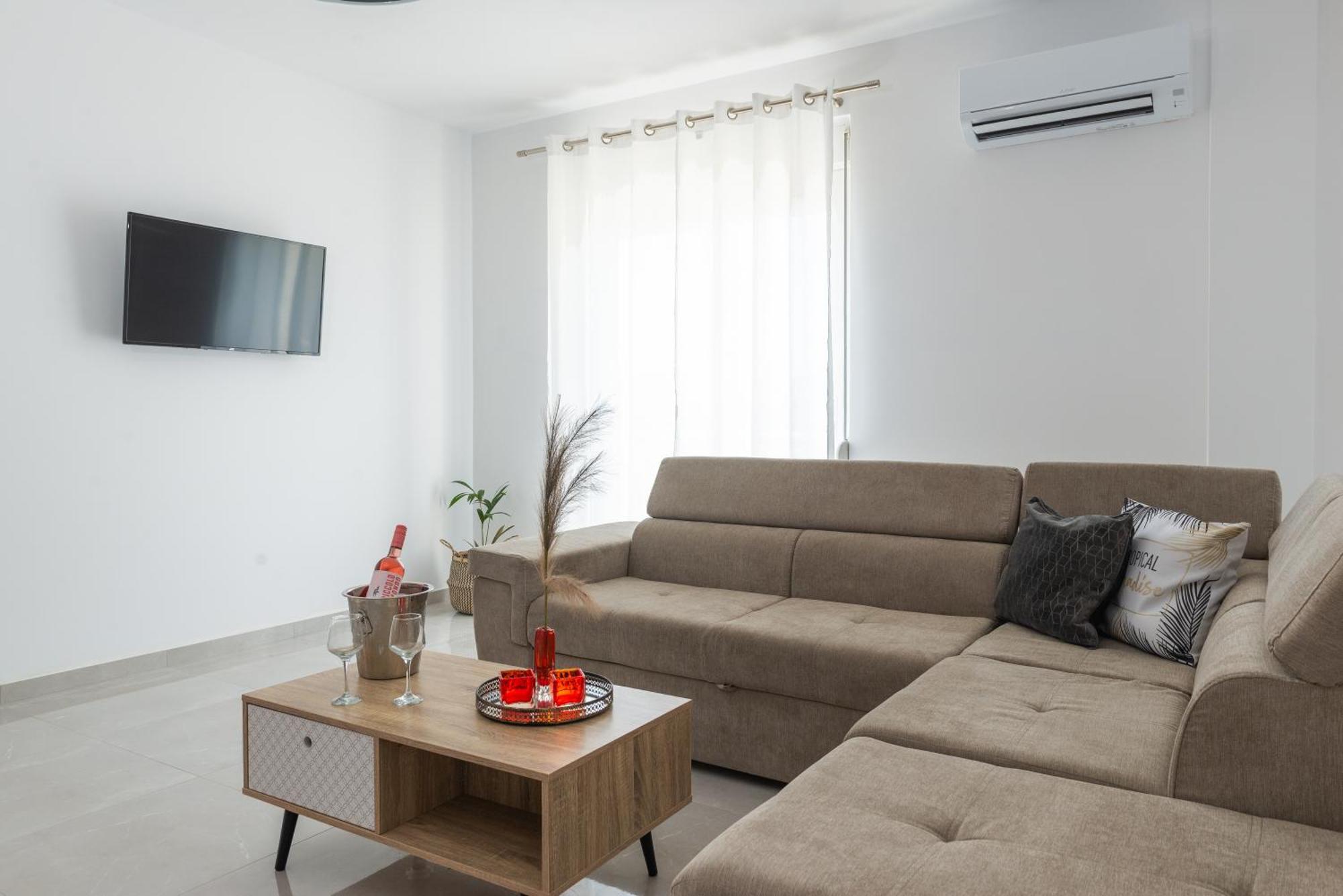 Katerina & Stefanos Family Apartments Archangelos  Zewnętrze zdjęcie